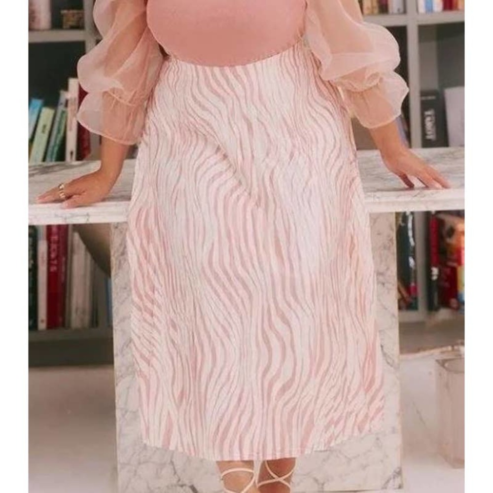 Eloquii Sunburst Blush Zebra Pleated Skirt in Pink & Cream - Size 22